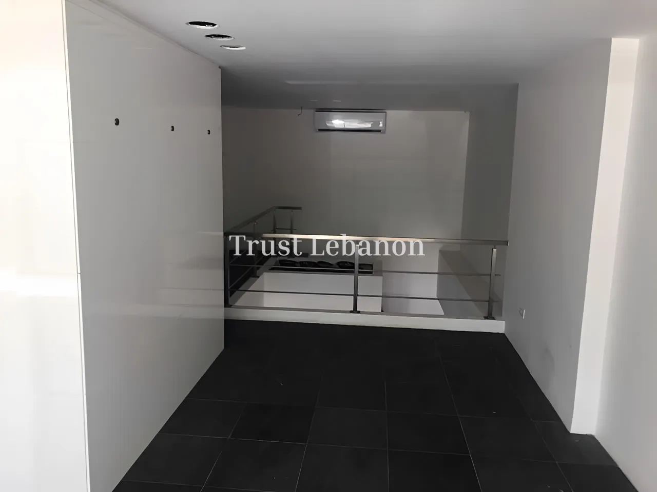 Shop for rent in Zalqa, Lebanon