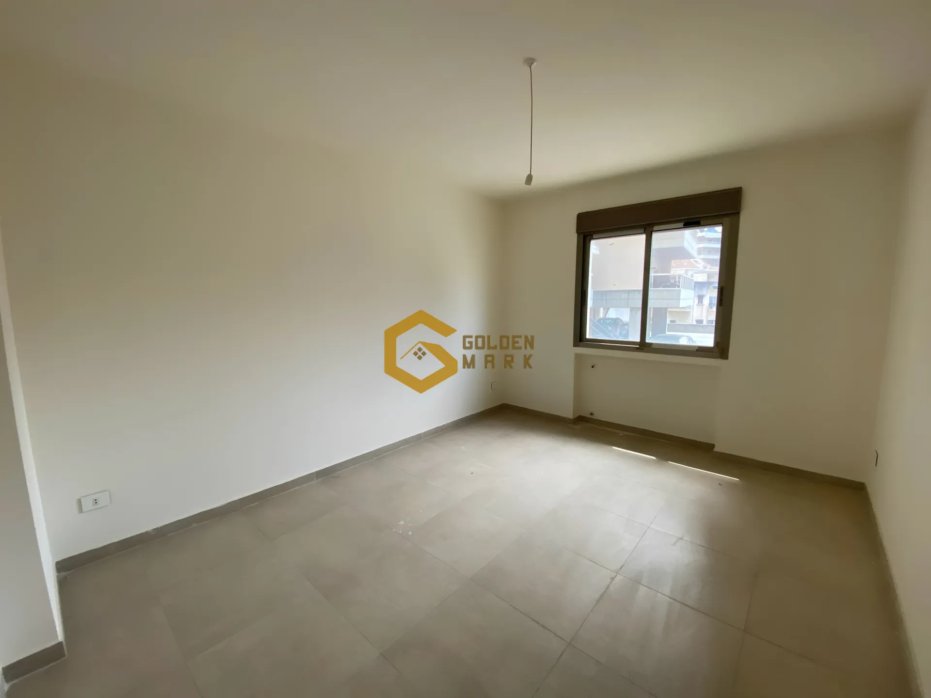 Apartment for Sale in Haret Sakher - 4 bed, 4 bath