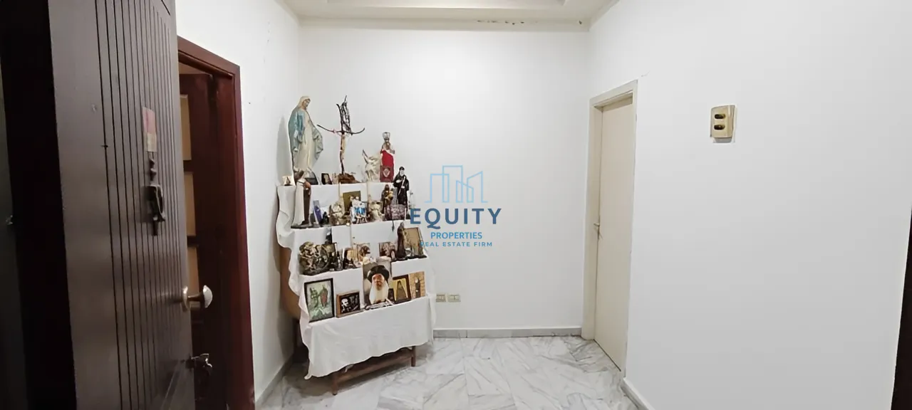 Apartment for sale in Aaoukar, Lebanon - 2 bed, 2 bath