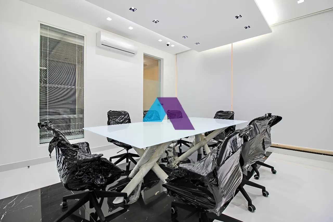 Office for Sale in Hamra