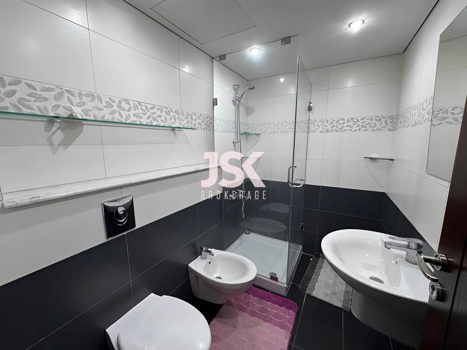 Apartment for Rent in Ras Al Naba'a