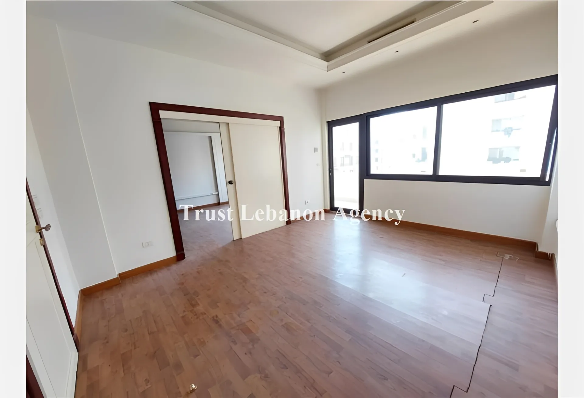 Office for rent in Baabda, Badaro