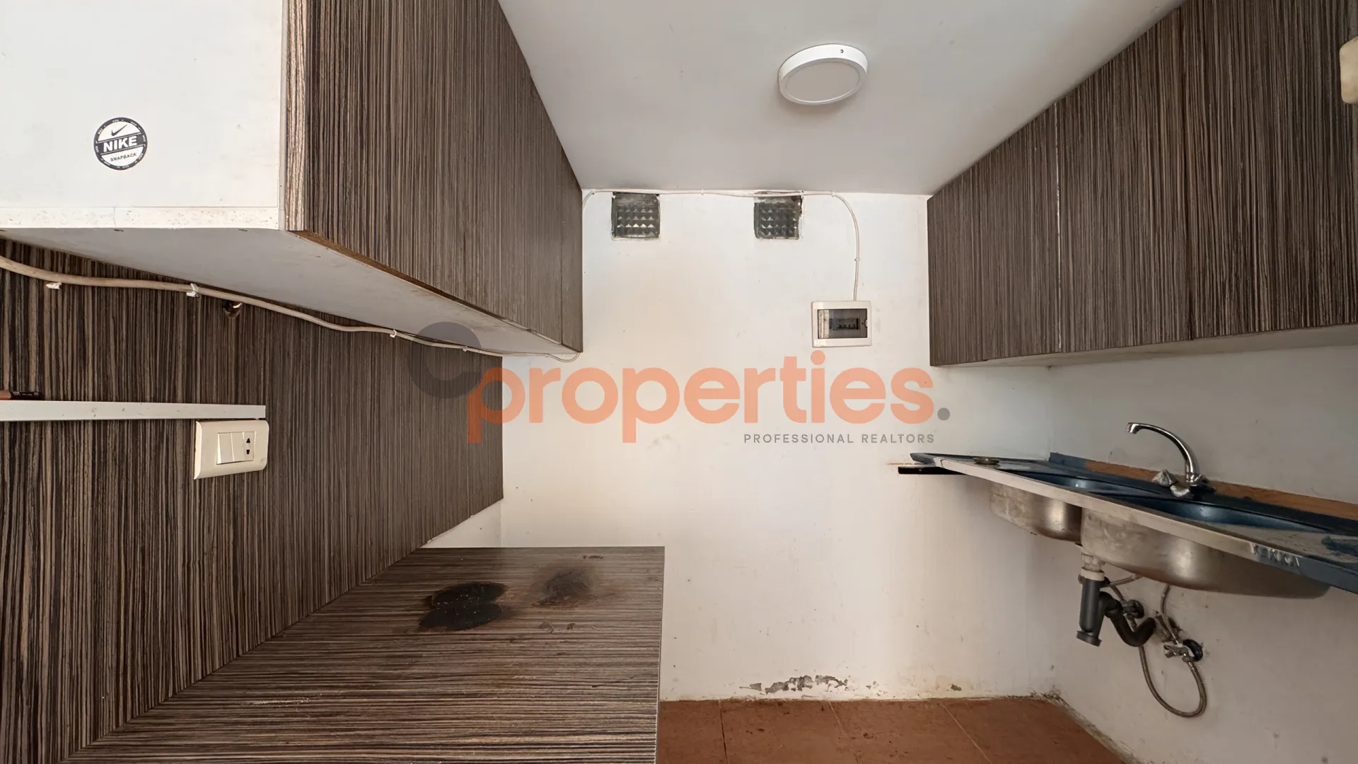 Shop for Sale in Aaoukar