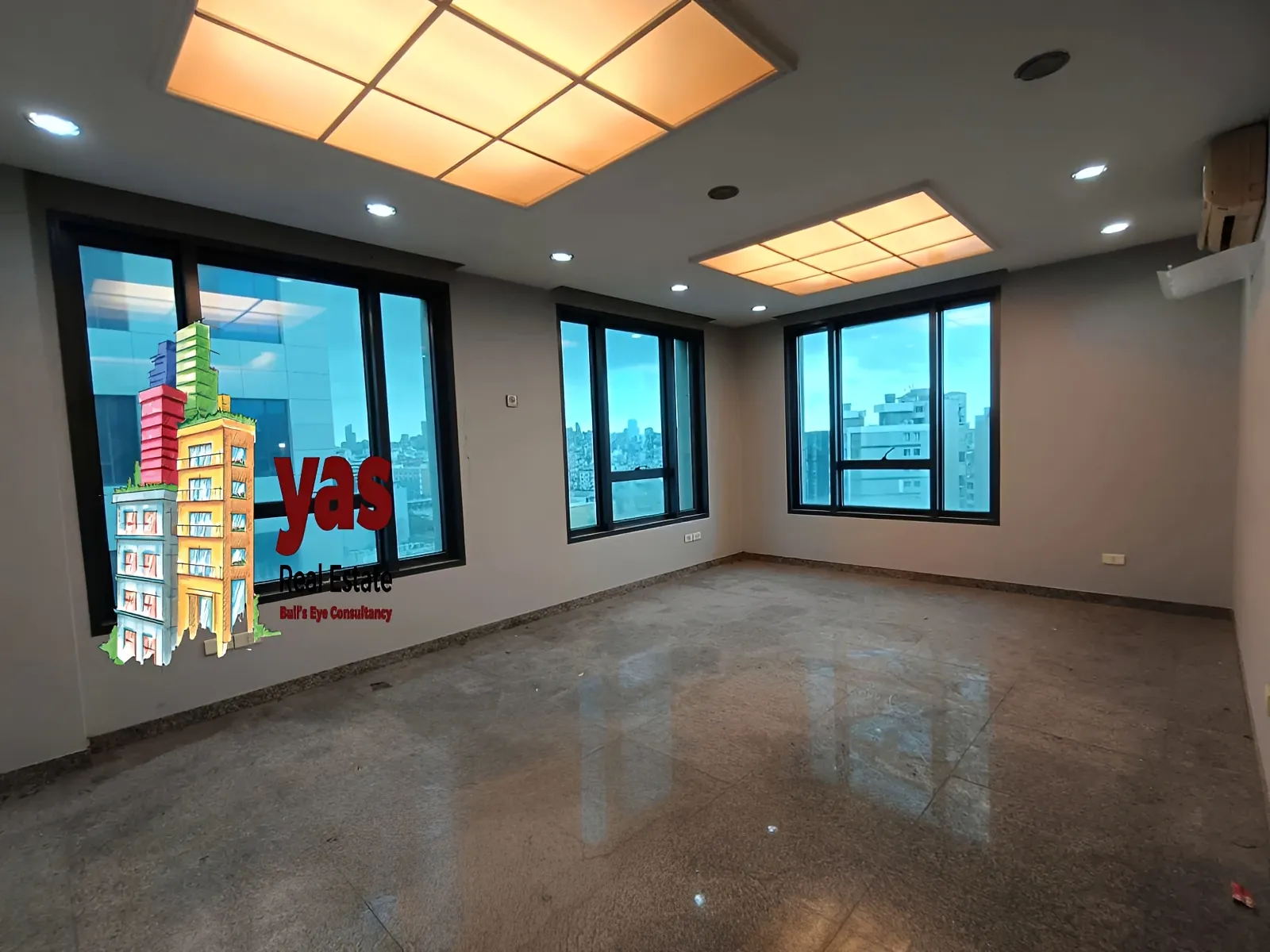 Office for rent in Mirna Chalouhi, Lebanon