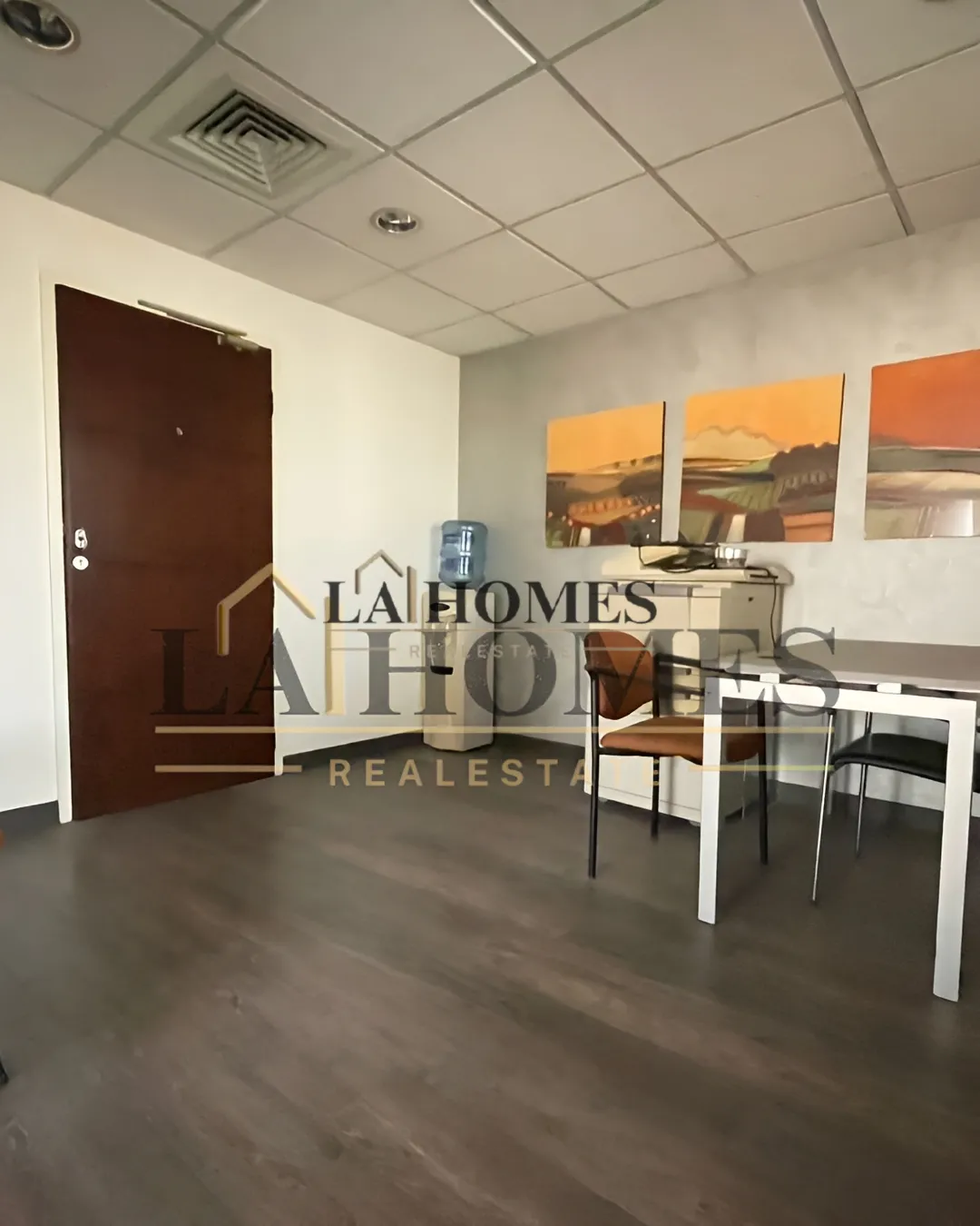 Office for rent in Sin El Fil