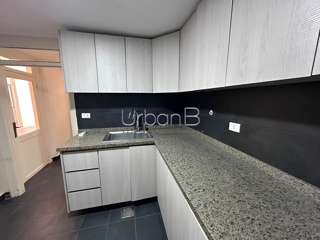 Apartment for rent in Gemmayzeh