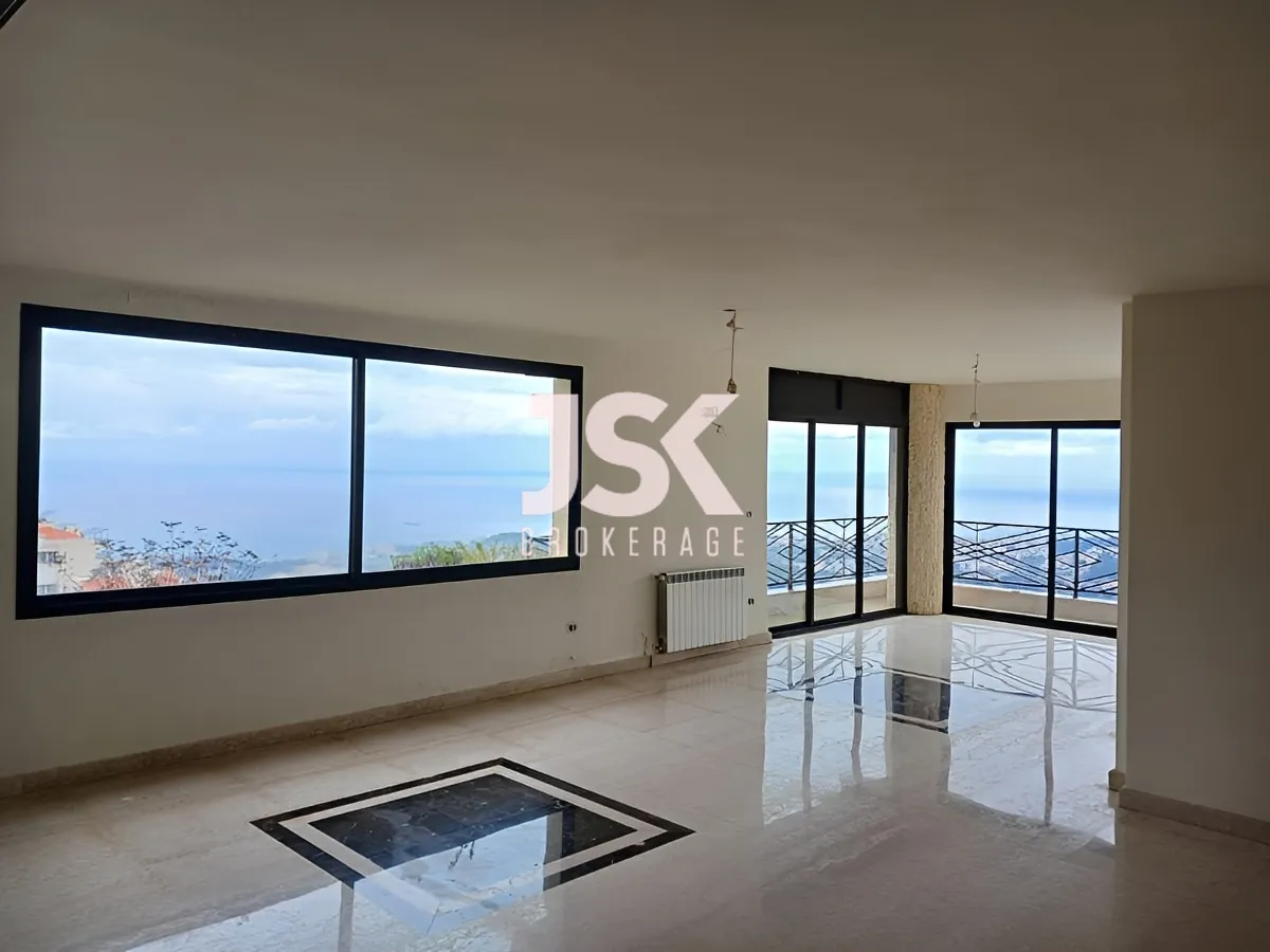 Apartment for Sale in Mazraat Yachoua, Lebanon - 4 bed, 4 bath