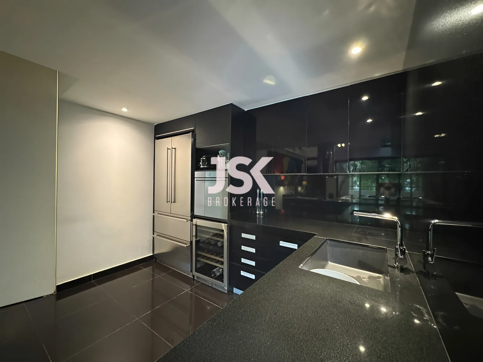 Duplex for Sale in Mar Roukoz