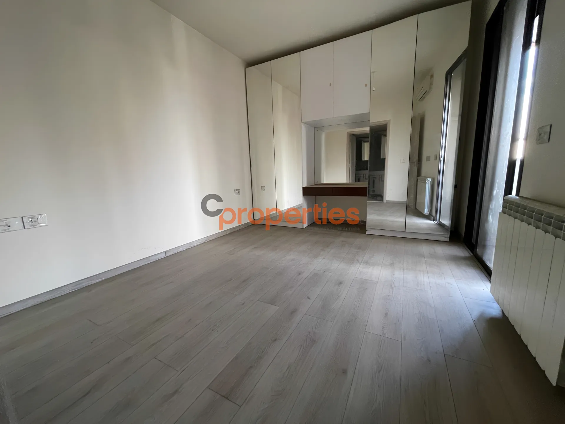 Apartment for Sale in Sioufi