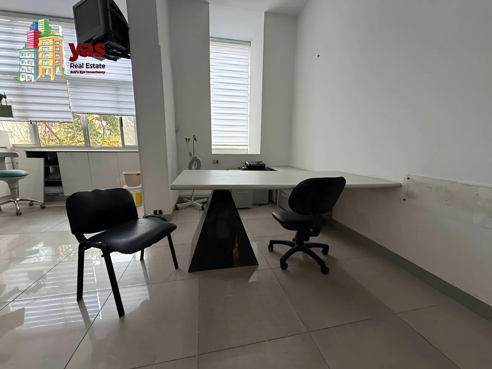 Clinic for sale in Adonis