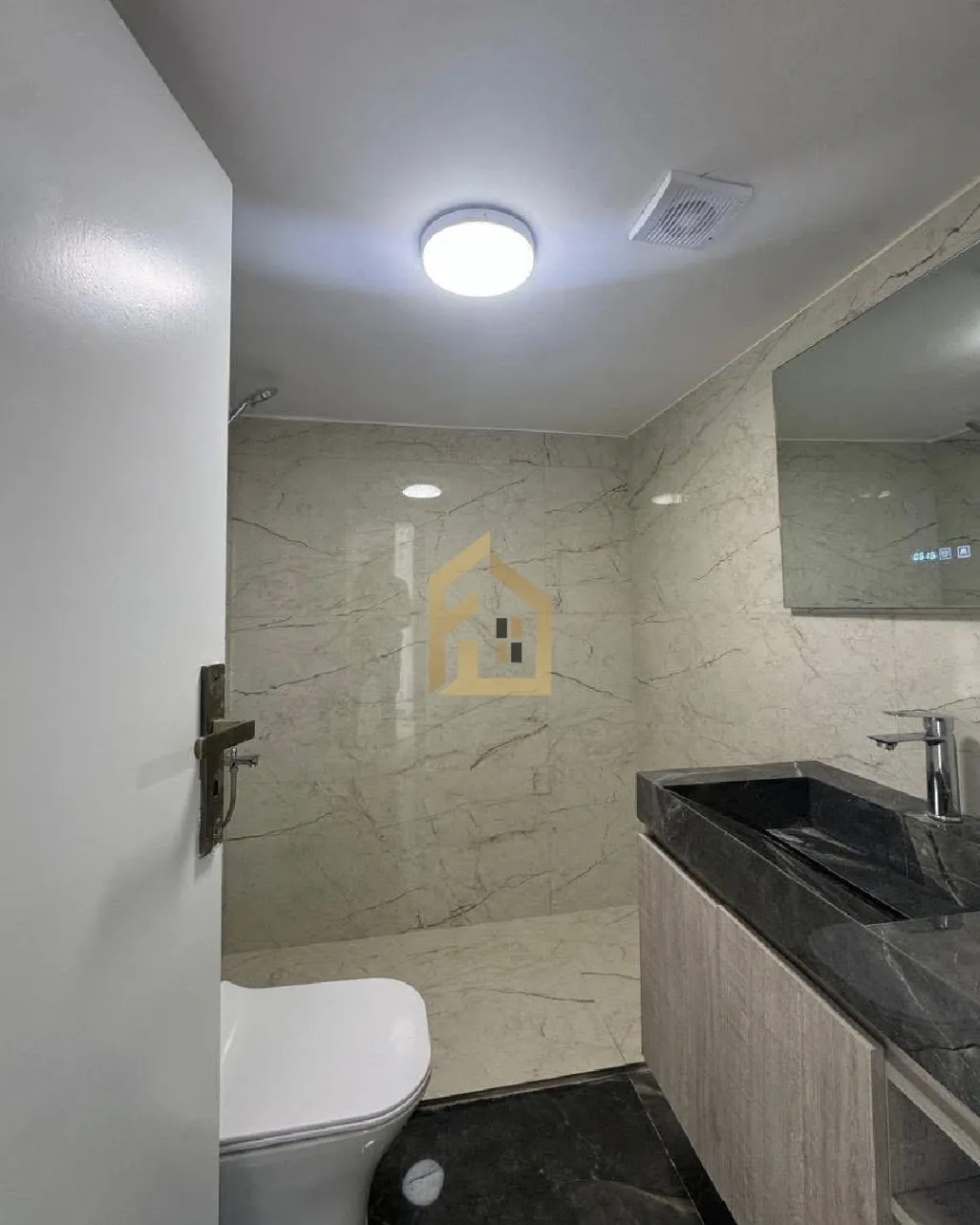 Apartment for sale in Ballouneh, Lebanon