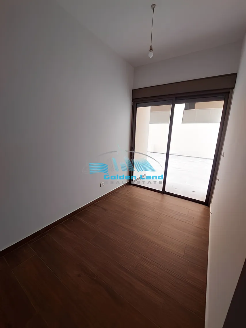 Apartment for Sale in Mazraat Yachoua, Lebanon