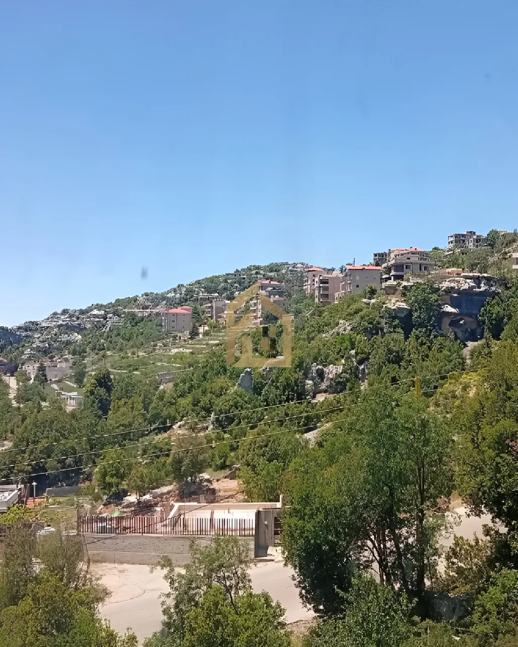 Apartment for sale in Beqaatet Aachqout, Lebanon - 2 bed, 2 bath