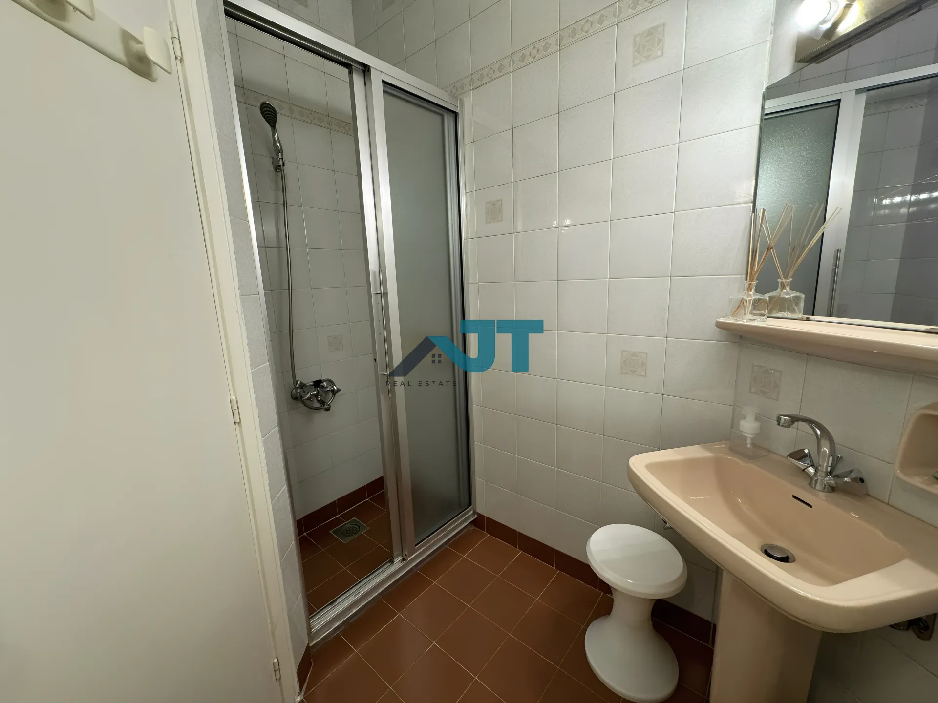 Apartment for Sale in Kfardebian