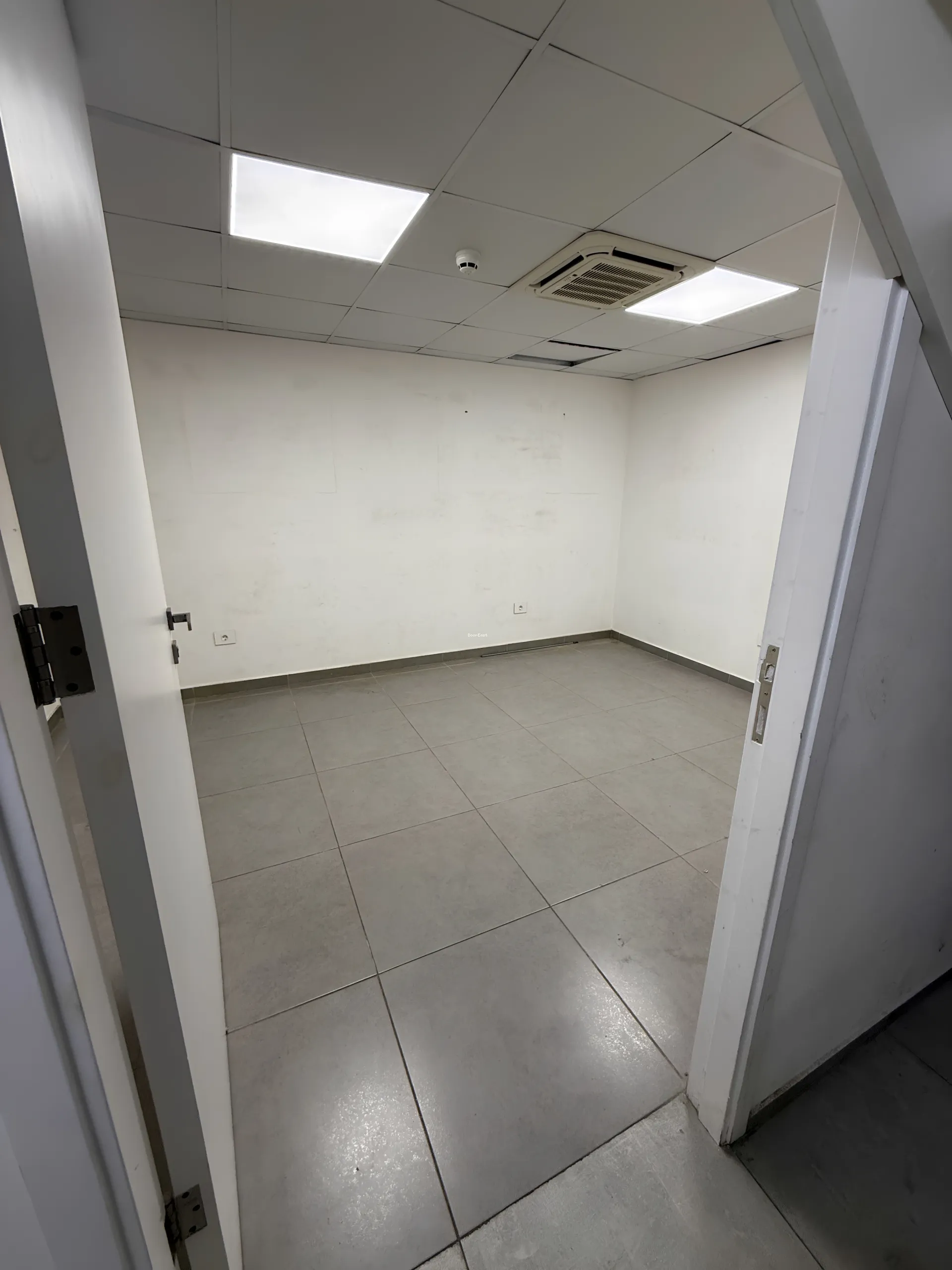 Shop for rent in Achrafieh