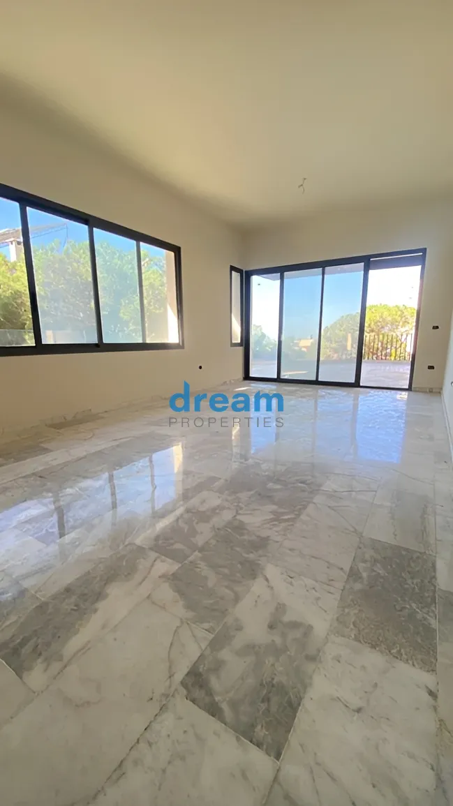 Apartment for sale in Ain Saadeh, Lebanon - 3 bed, 3 bath