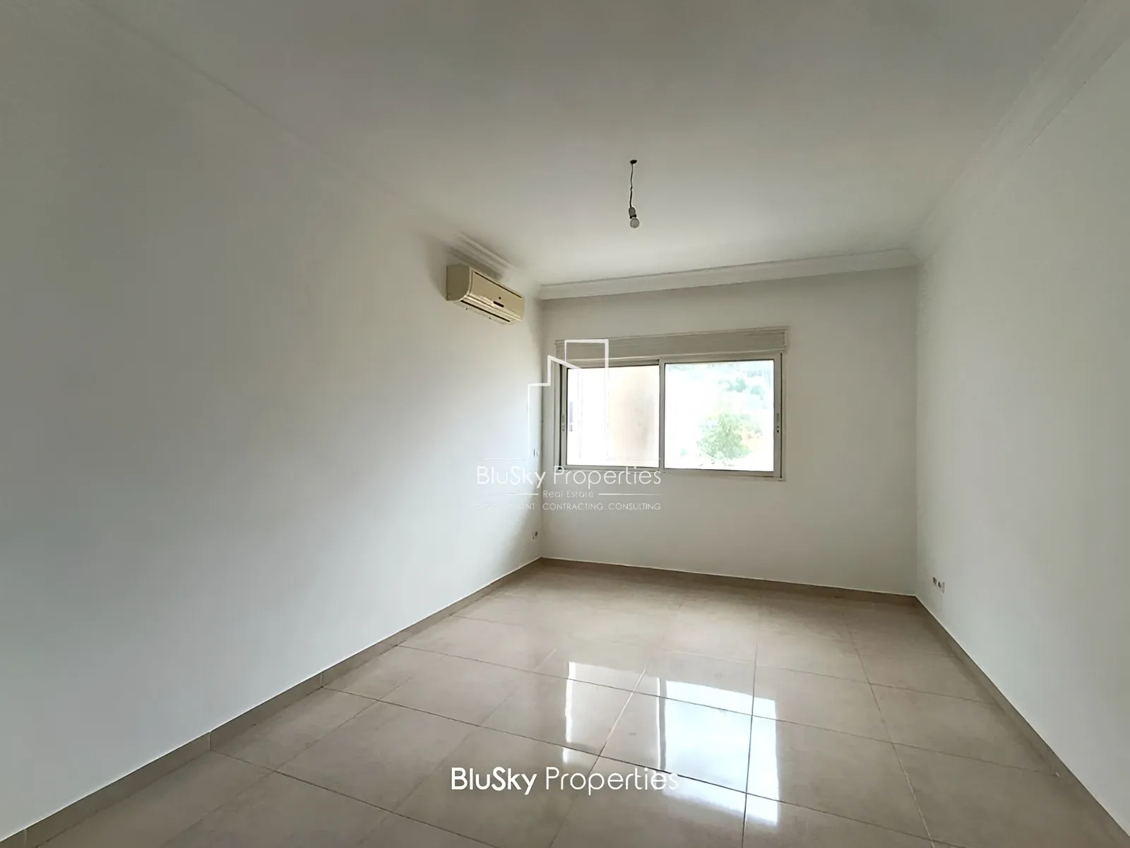 Apartment for Sale in Haret Sakher - 3 bed, 5 bath