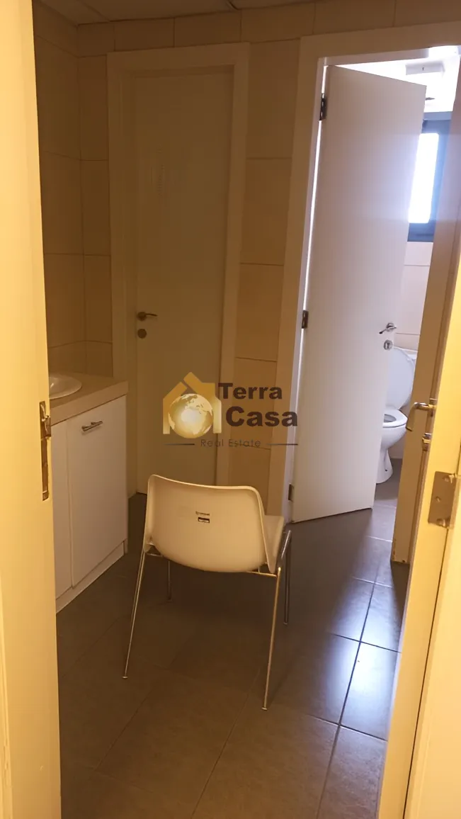 Commercial for rent in El Metn, Lebanon