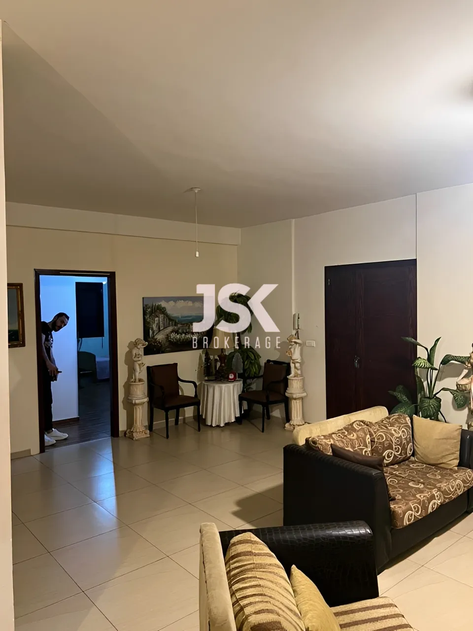 Apartment for Sale in Bouar - 3 bed, 2 bath