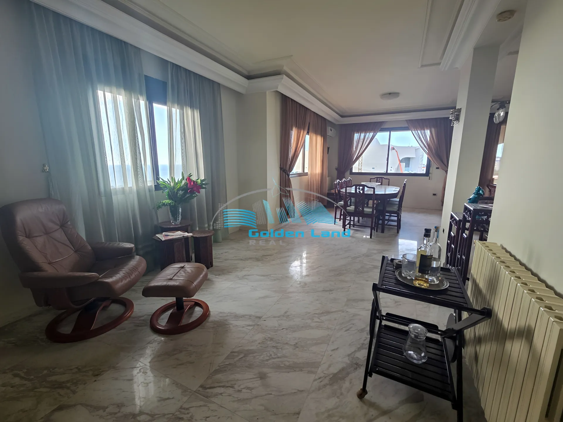 Apartment for Rent in Aaoukar - 4 bed, 5 bath