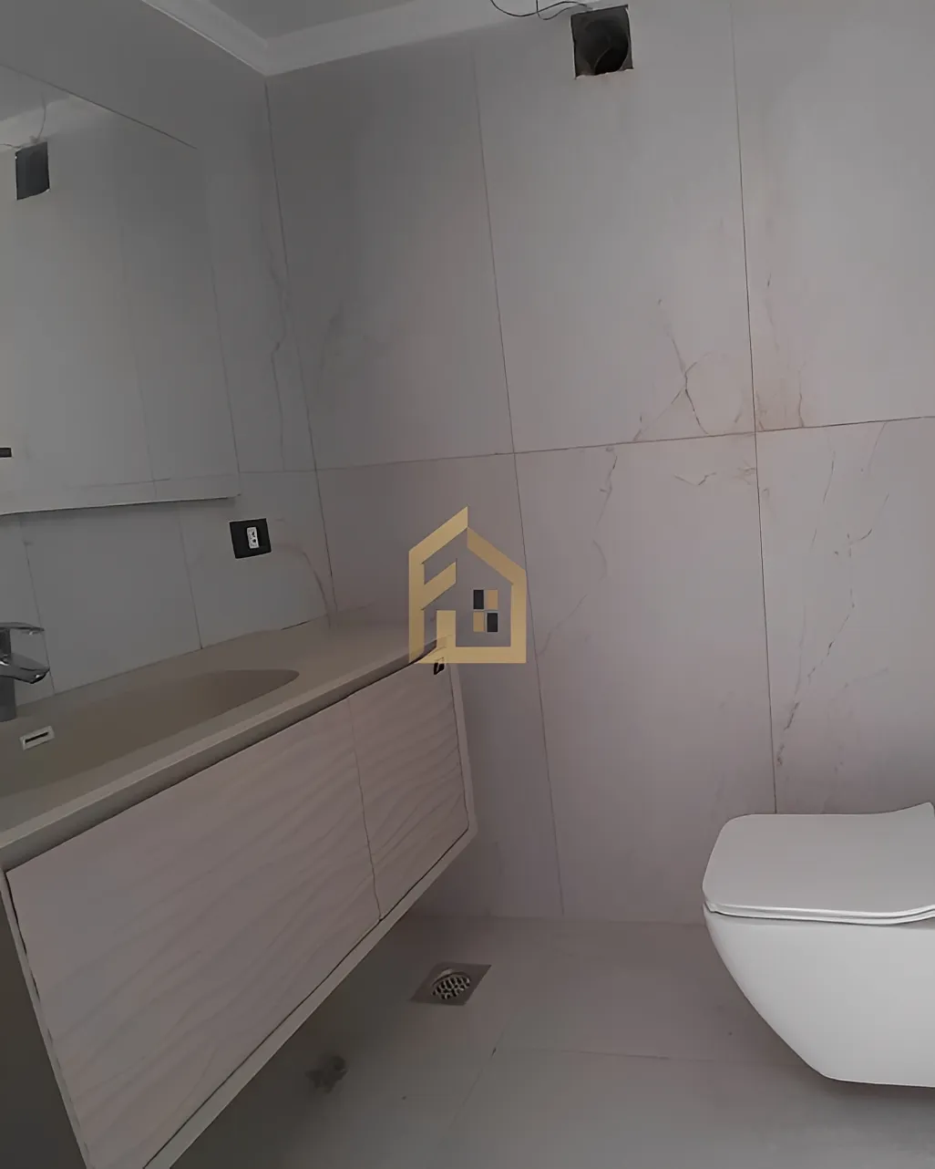 Apartment for Sale in Fatqa, Lebanon - 2 bed, 3 bath