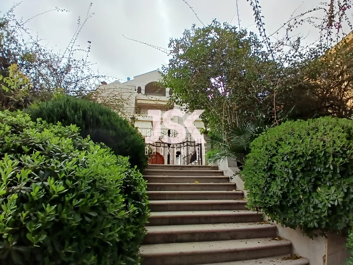 Villa for Sale in Qornet El Hamra, Lebanon