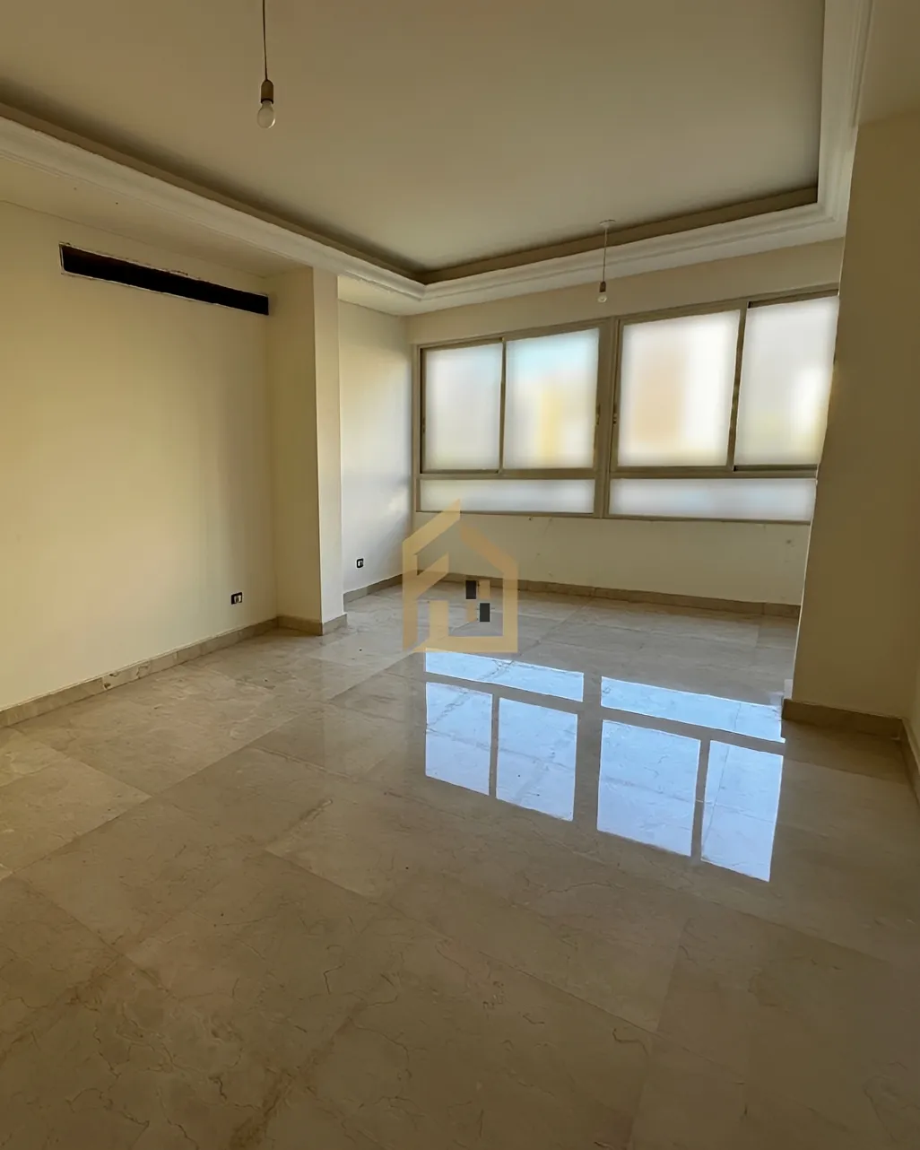 Apartment for sale in Ramlet El Baida, Bayrut, Lebanon