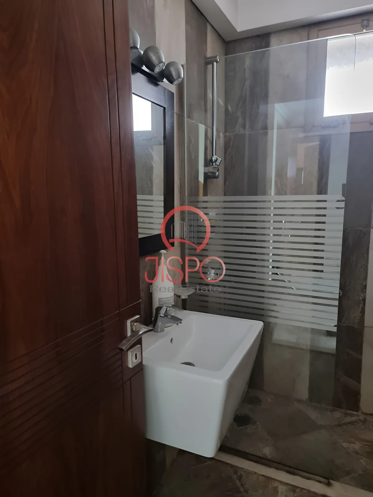 Apartment for Sale in Sioufi