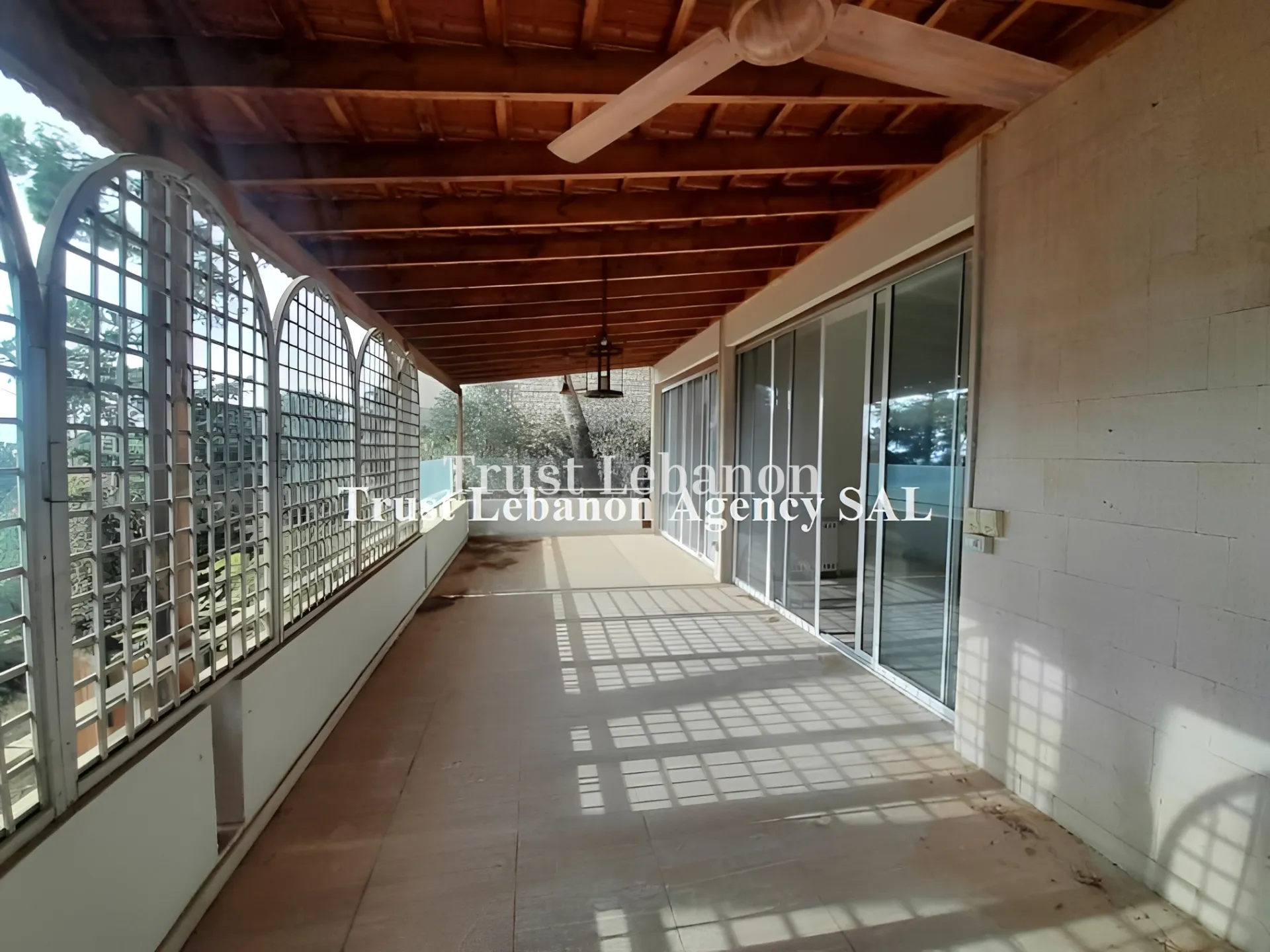 Apartment for rent in Ballouneh, Lebanon - 3 bed, 2 bath