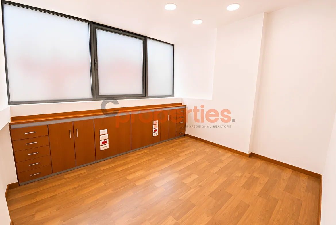 Office for Rent in Zalqa
