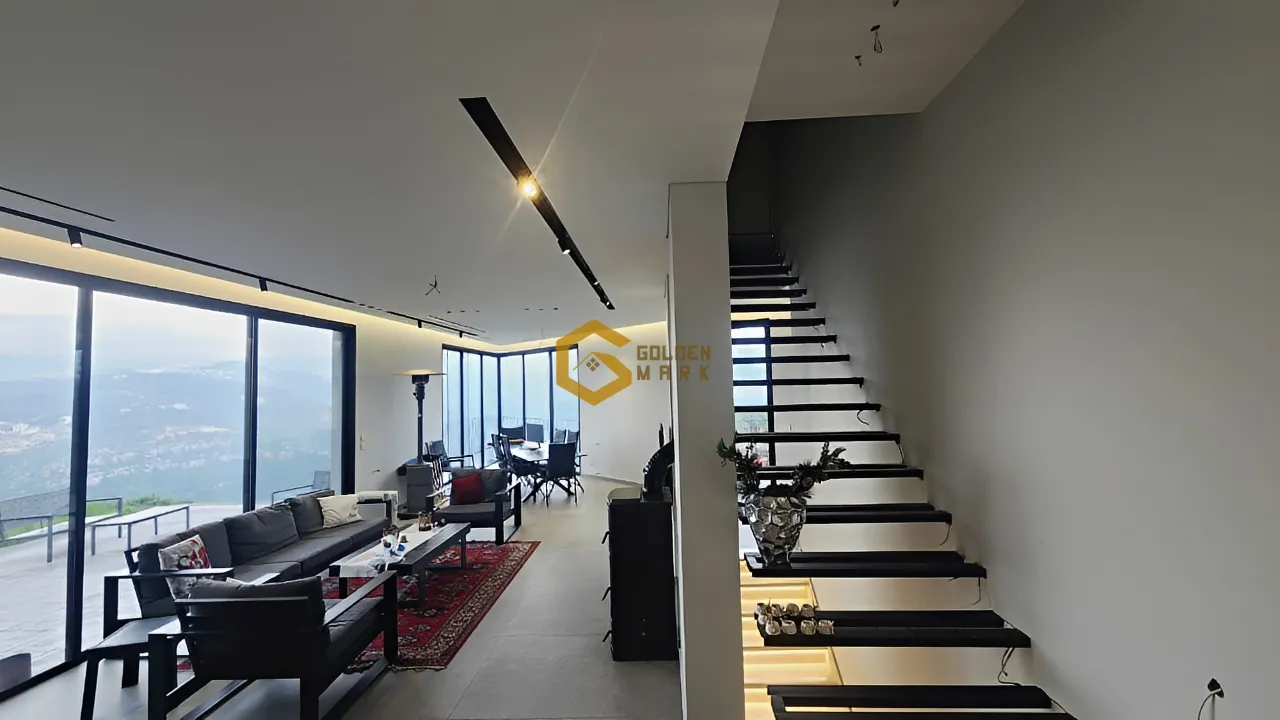 Villa for Sale in Beit Meri - 5 bed, 6 bath