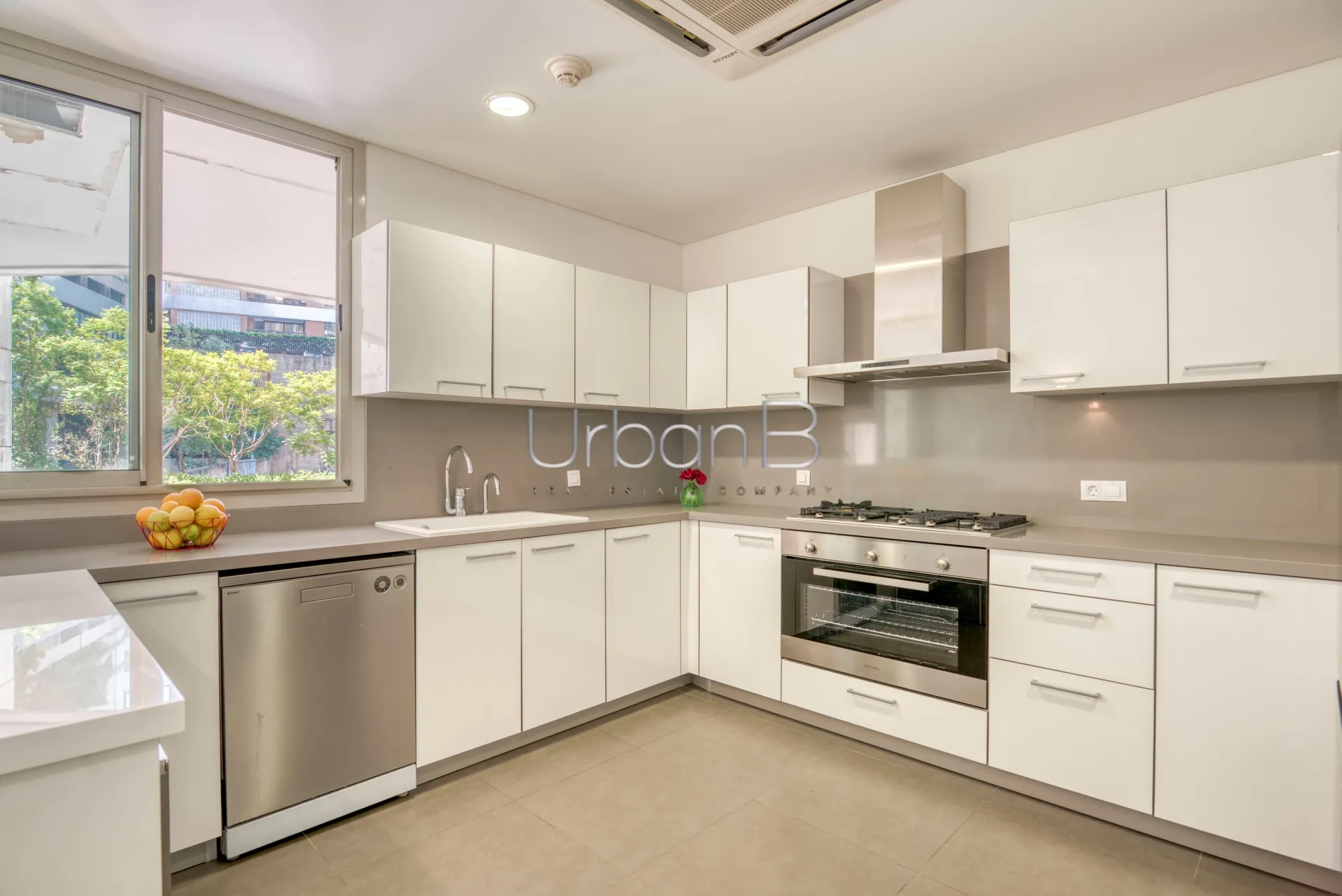 Apartment for rent in Mar meter, achrafieh, beirut, lebanon