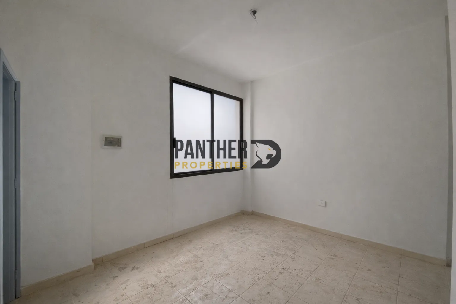 Office for rent in Horch tabet, lebanon