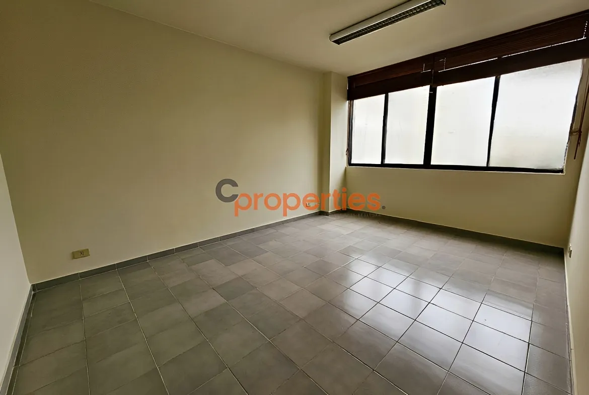 Office for Rent in Antelias
