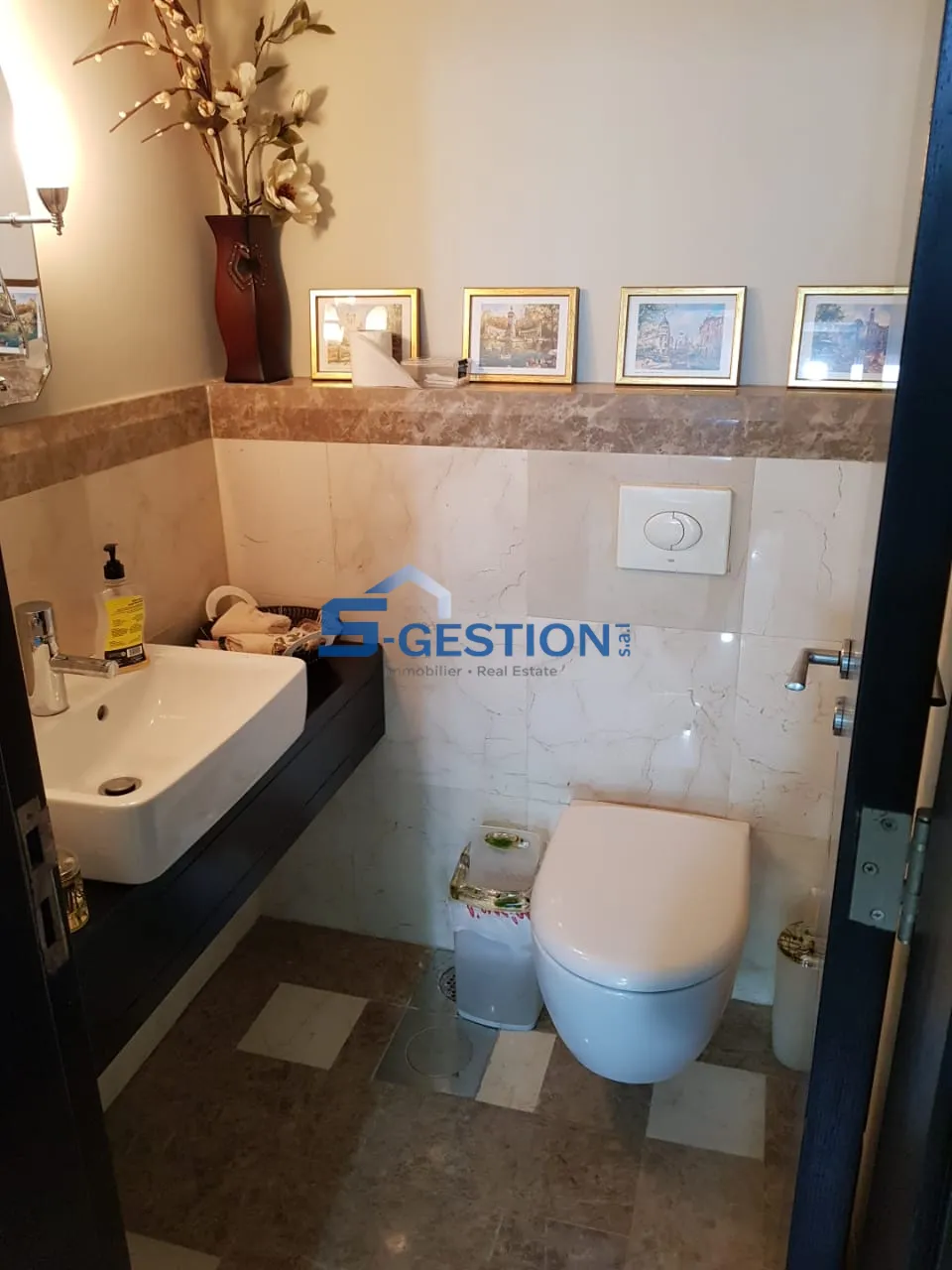 Apartment for Rent in Achrafieh