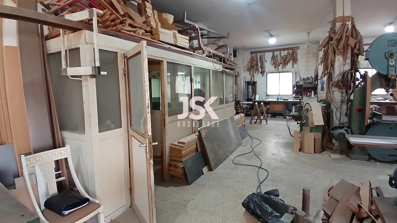 Office for Rent in Baouchriyeh