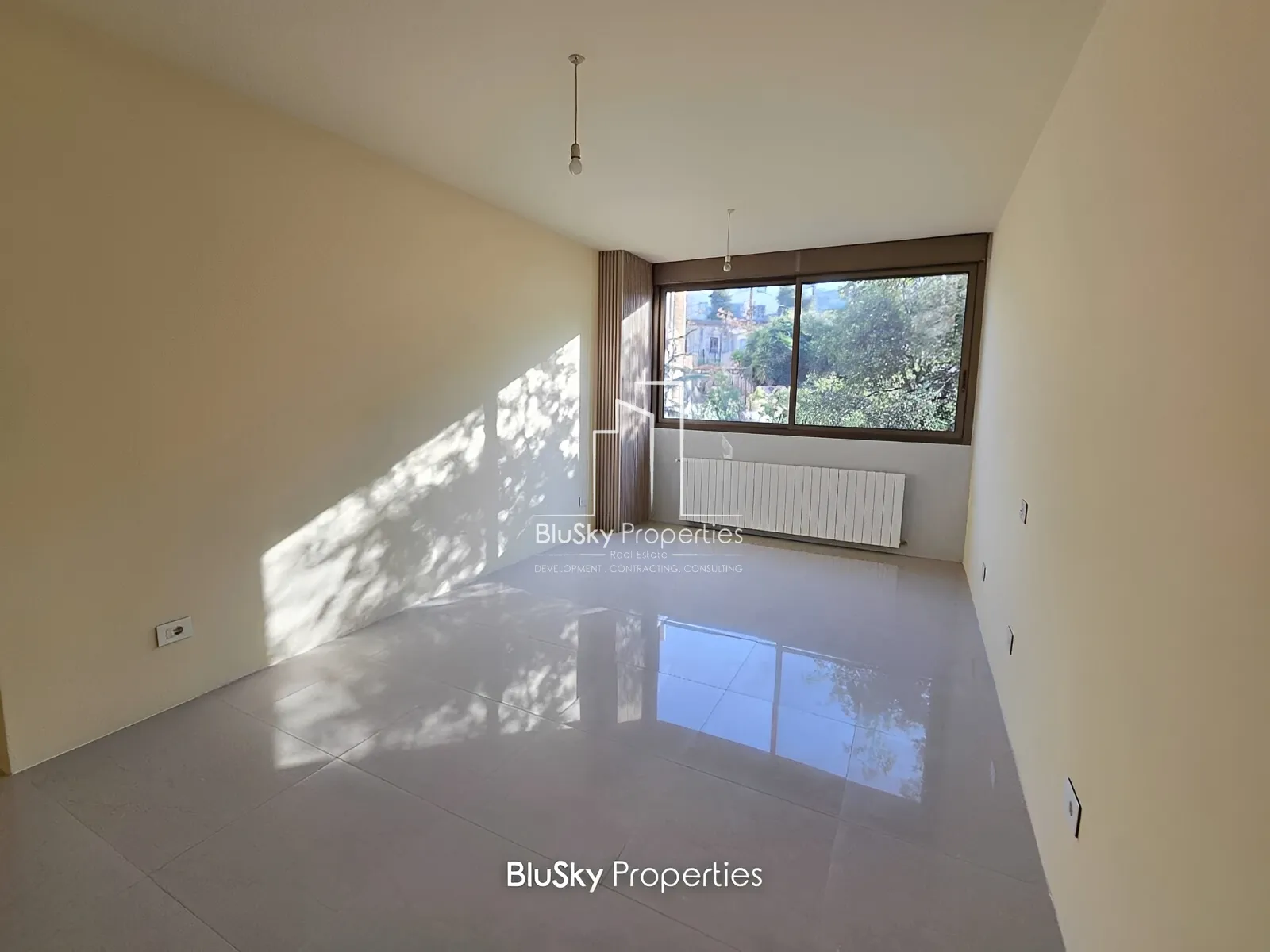 Apartment for Sale in Jouret El Ballout - 3 bed, 5 bath