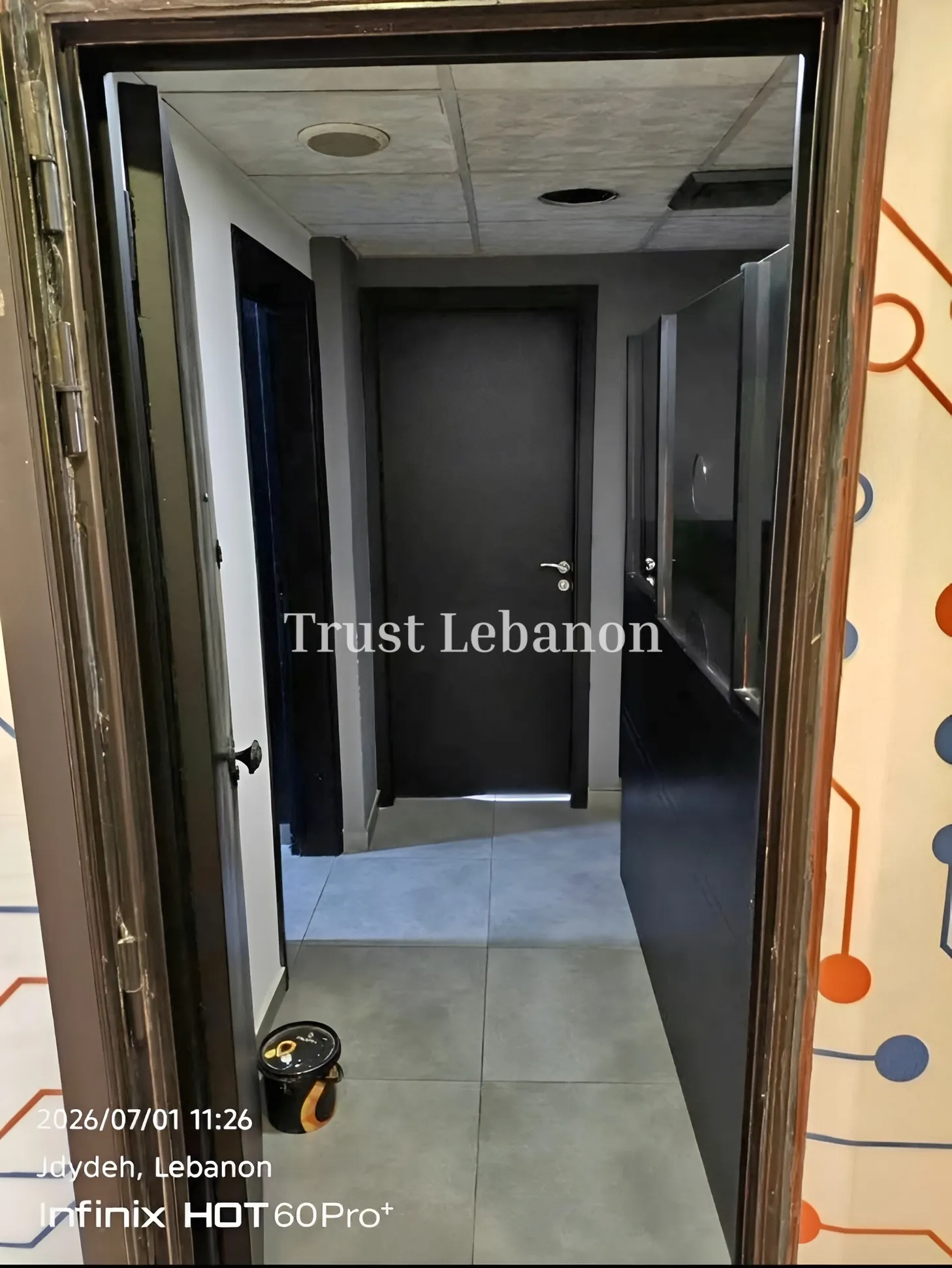 Office for rent in Jdaideh, Lebanon