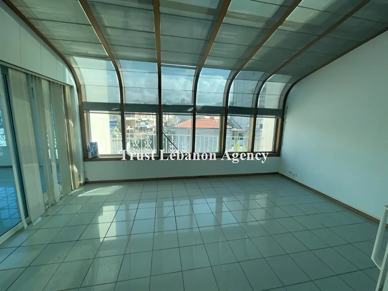 Office for rent in Baabda, Furn Al Chebak