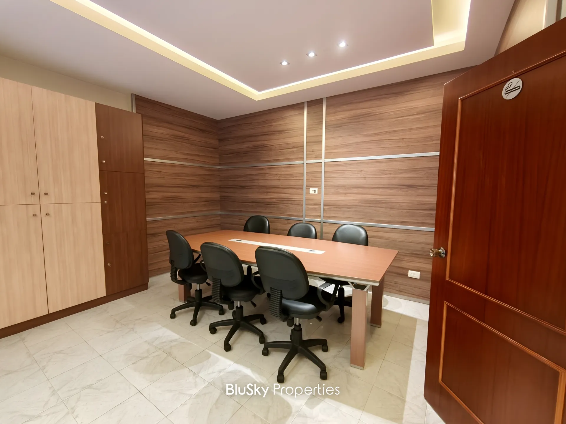 Office for rent in Antelias