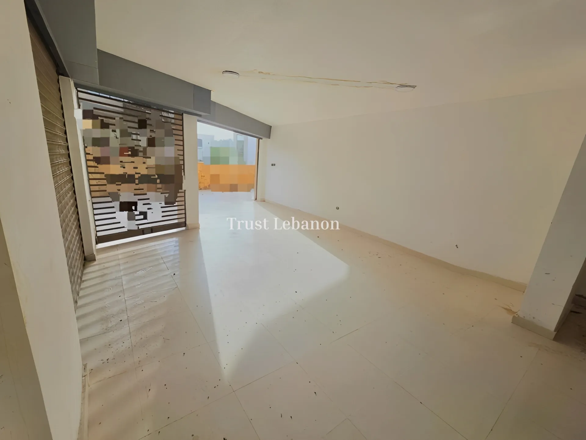 Shop for rent in Mansourieh, Lebanon