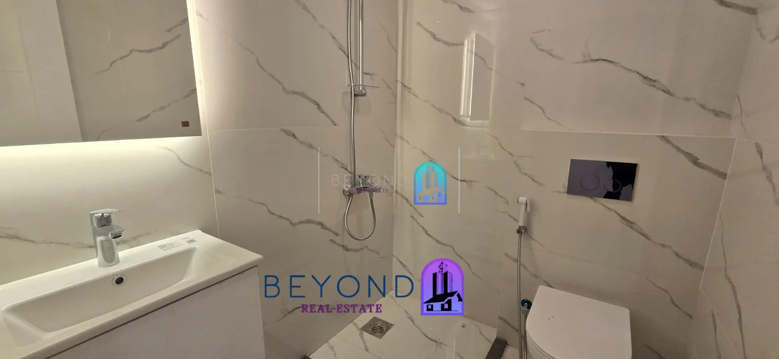 Apartment for rent in Spears, Bayrut, Lebanon