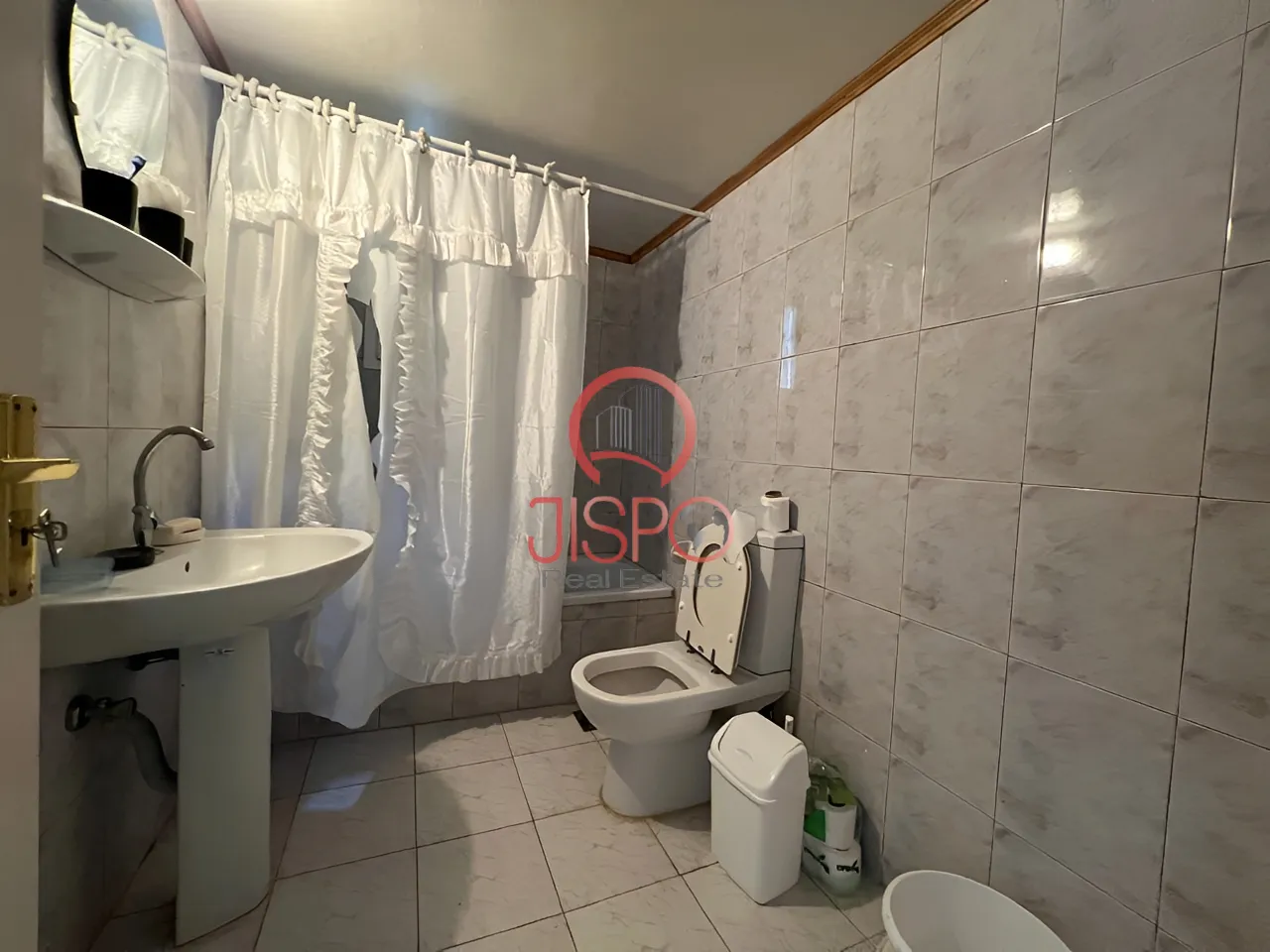 House for Sale in Aannaya