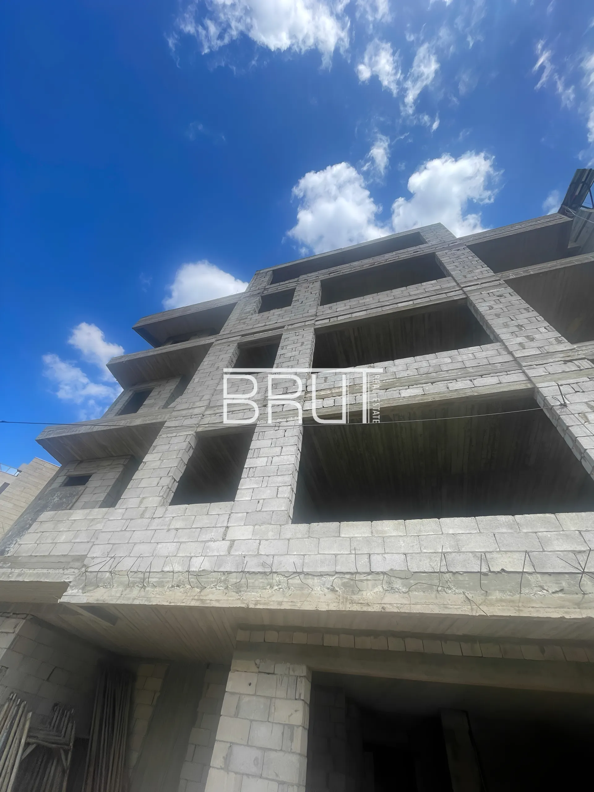 Apartment for Sale in Jeita - 3 bed