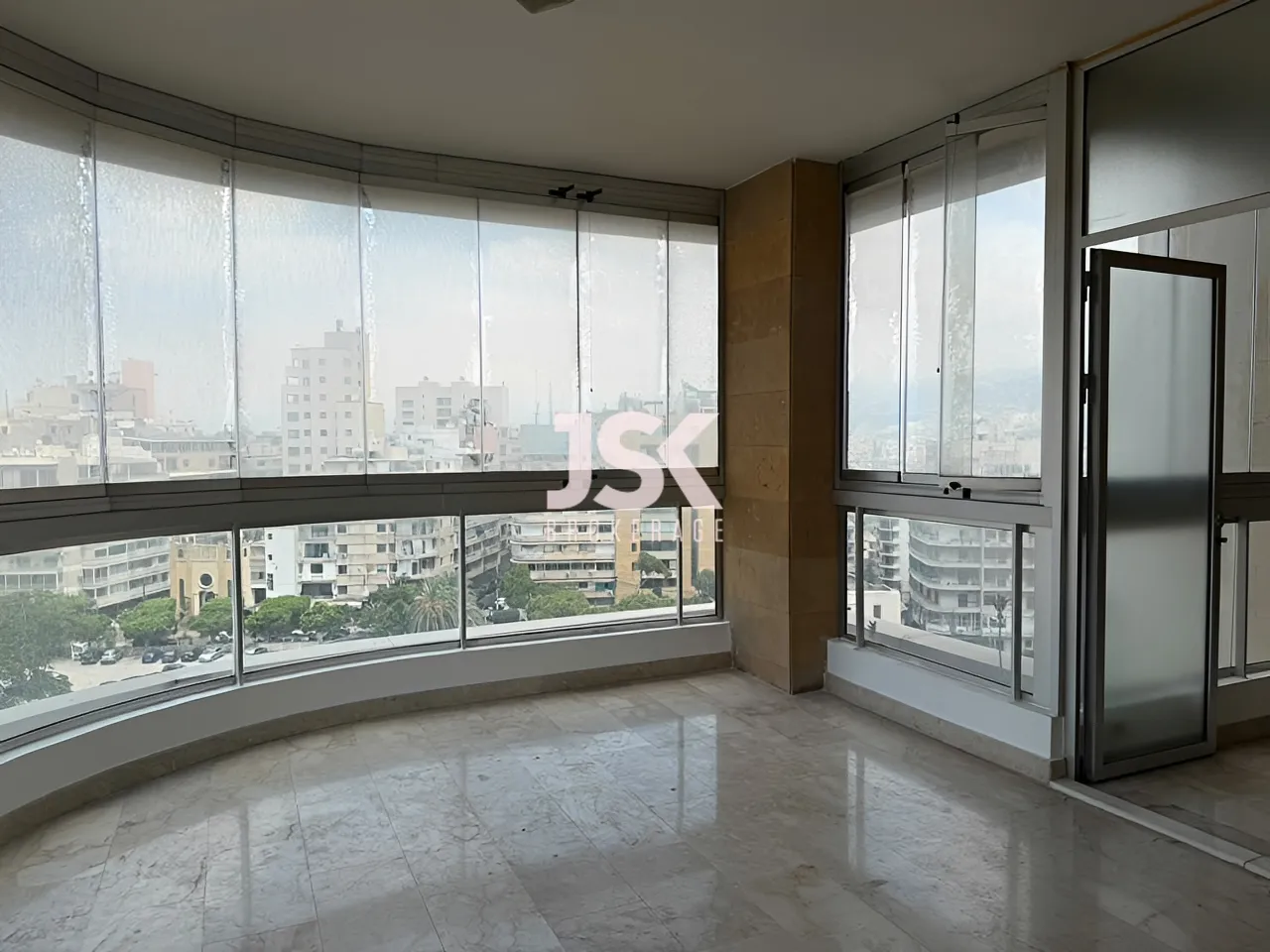 Apartment for Sale in Achrafieh - 3 bed