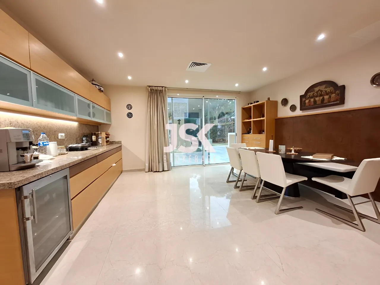 Apartment for Sale in Adma w Dafnah