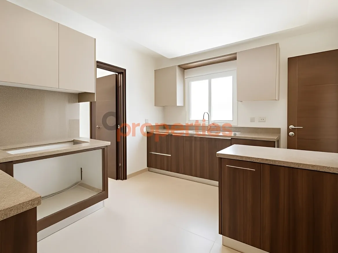Apartment for Rent in Adma w Dafnah - 3 bed, 3 bath