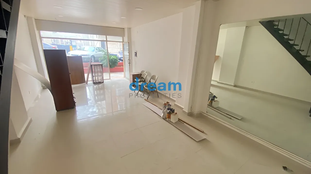 Shop for rent in Dekwaneh
