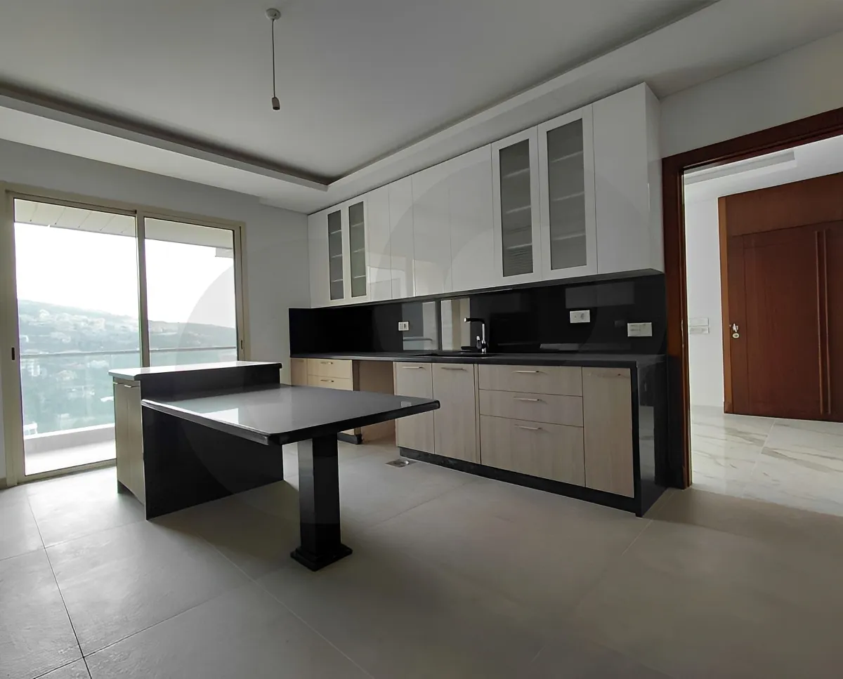 Apartment for Sale in Qennabet Broummana, Lebanon - 4 bed, 6 bath
