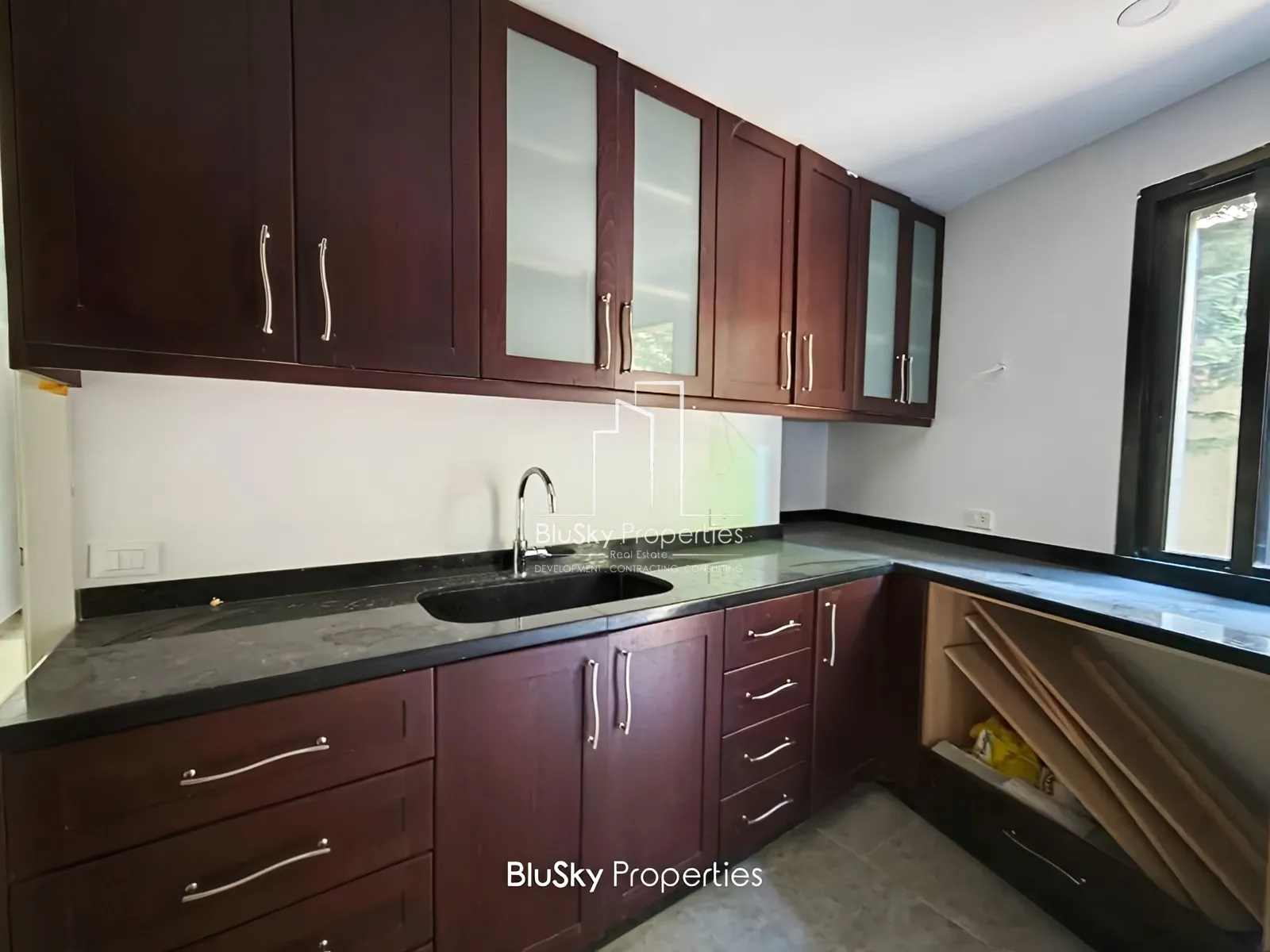 Apartment for Sale in Jouret El Ballout